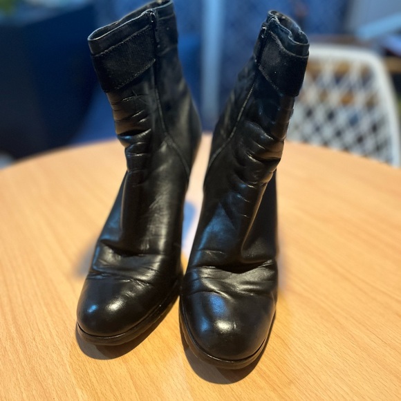 ESPRIT Black High-Heeled Booties - Picture 12 of 14